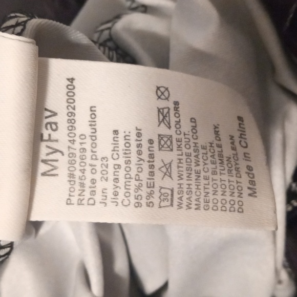 Shorts Set - Picture 5 of 7